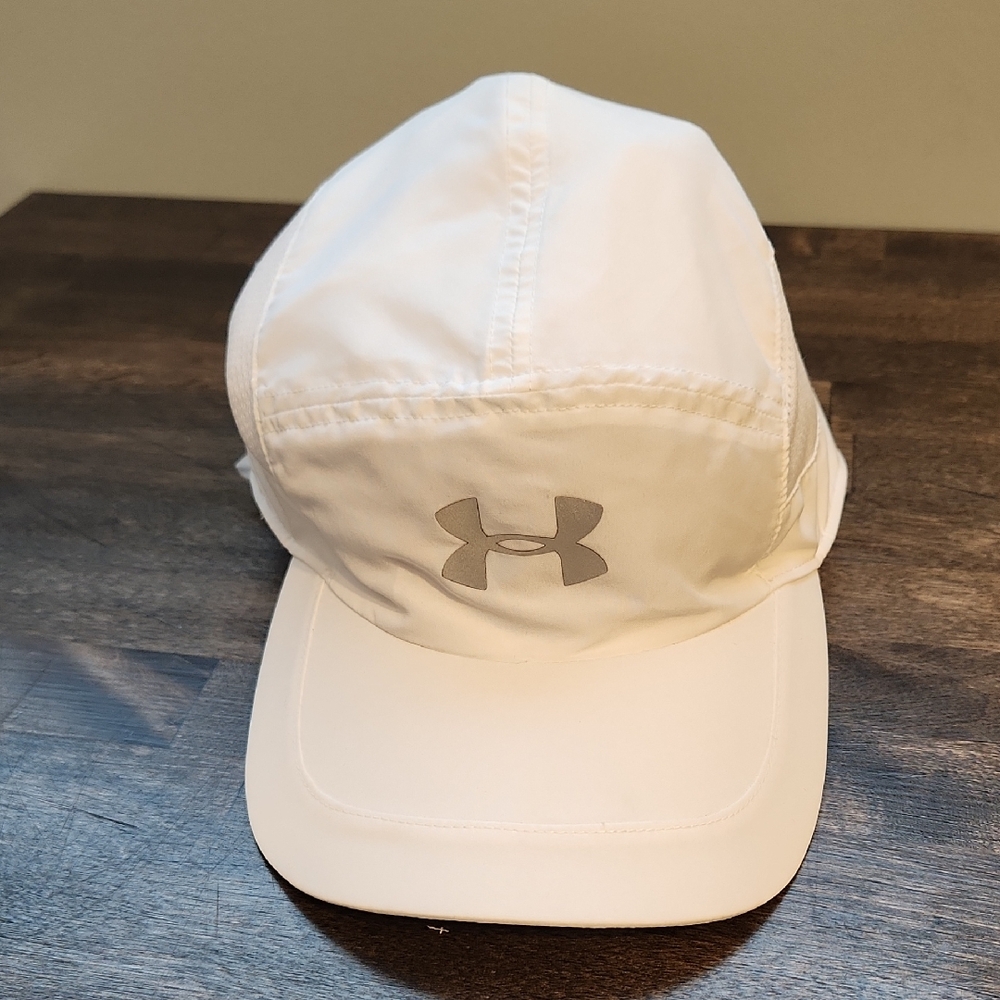 Womens Under Armour Lightweight Vented Hat